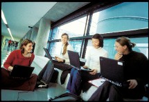 Que font les �coles de commerce pour l'insertion professionnelle de leurs dipl�m�s ?