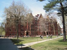 Harvard Business School lance des formations à Paris